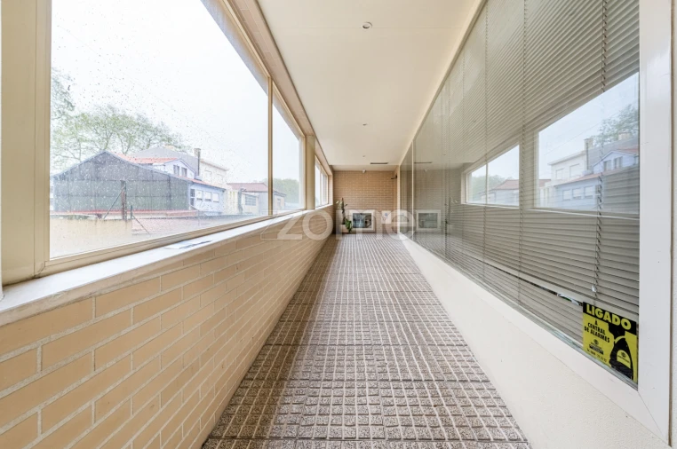 Apartamento T1 para Arrendamento em Ramalde Foto 5