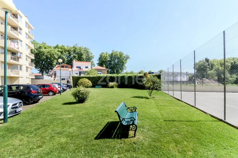 Apartamento T1 para Arrendamento em Ramalde Foto 3