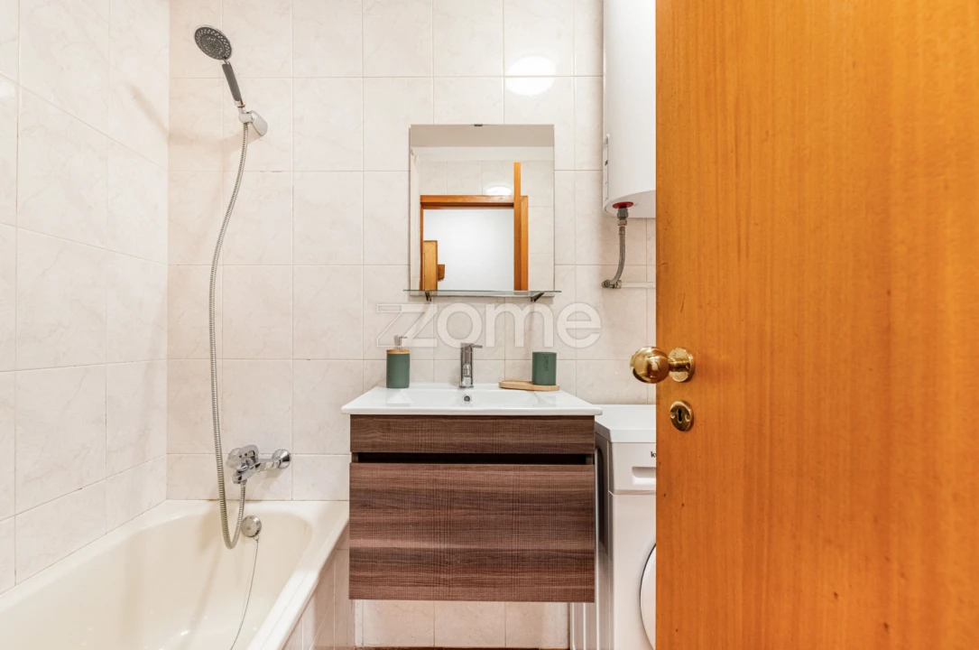Apartamento T1 para Arrendamento em Ramalde Foto 15