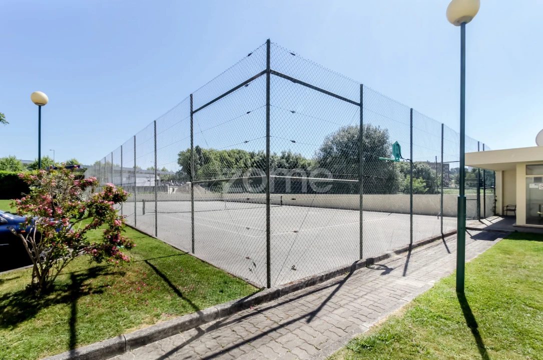 Apartamento T1 para Arrendamento em Ramalde Foto 9