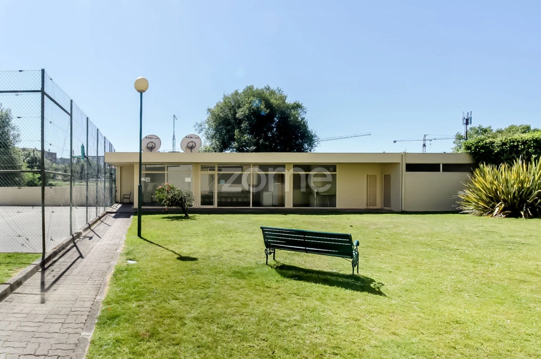 Apartamento T1 para Arrendamento em Ramalde Foto 11