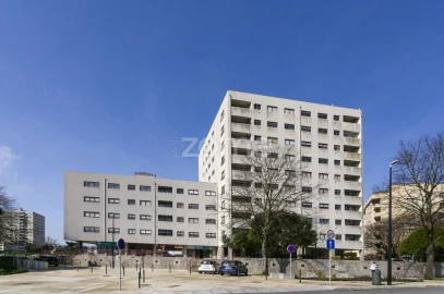 Apartamento T2 para Arrendamento em Ramalde