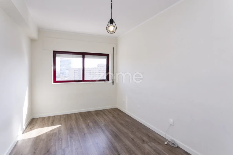 Apartamento T2 para Arrendamento em Ramalde Foto 23