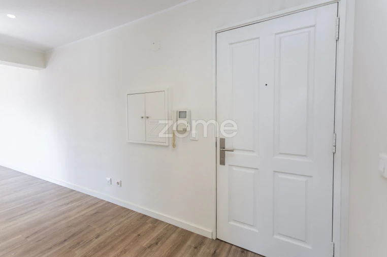 Apartamento T2 para Arrendamento em Ramalde Foto 25