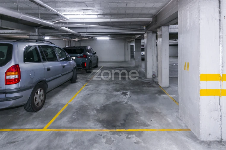 Apartamento T2 para Arrendamento em Ramalde Foto 31