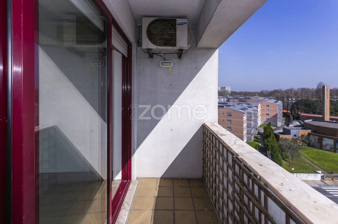 Apartamento T2 para Arrendamento em Ramalde Foto 10