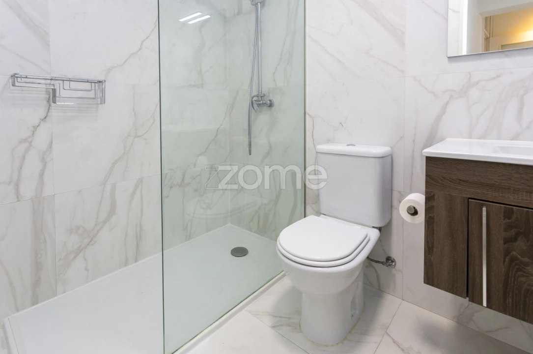 Apartamento T2 para Arrendamento em Ramalde Foto 19