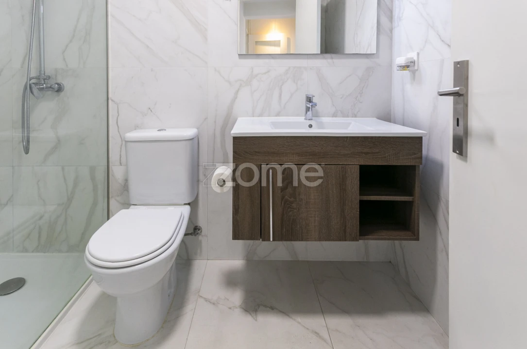 Apartamento T2 para Arrendamento em Ramalde Foto 21