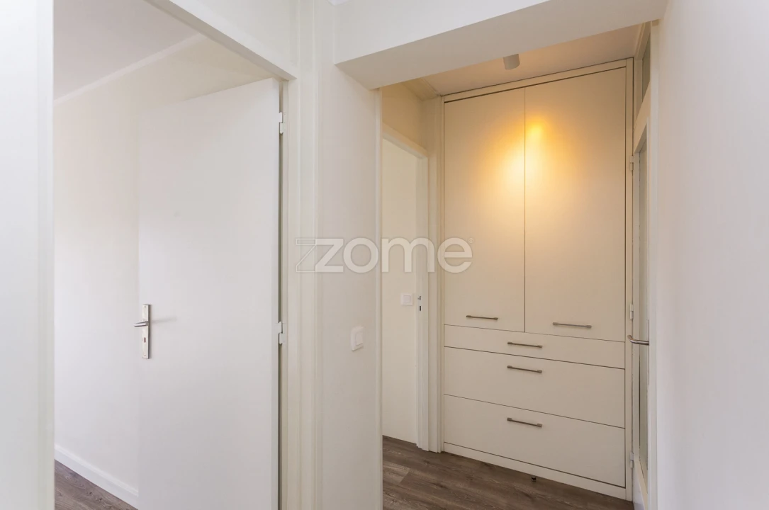 Apartamento T2 para Arrendamento em Ramalde Foto 22