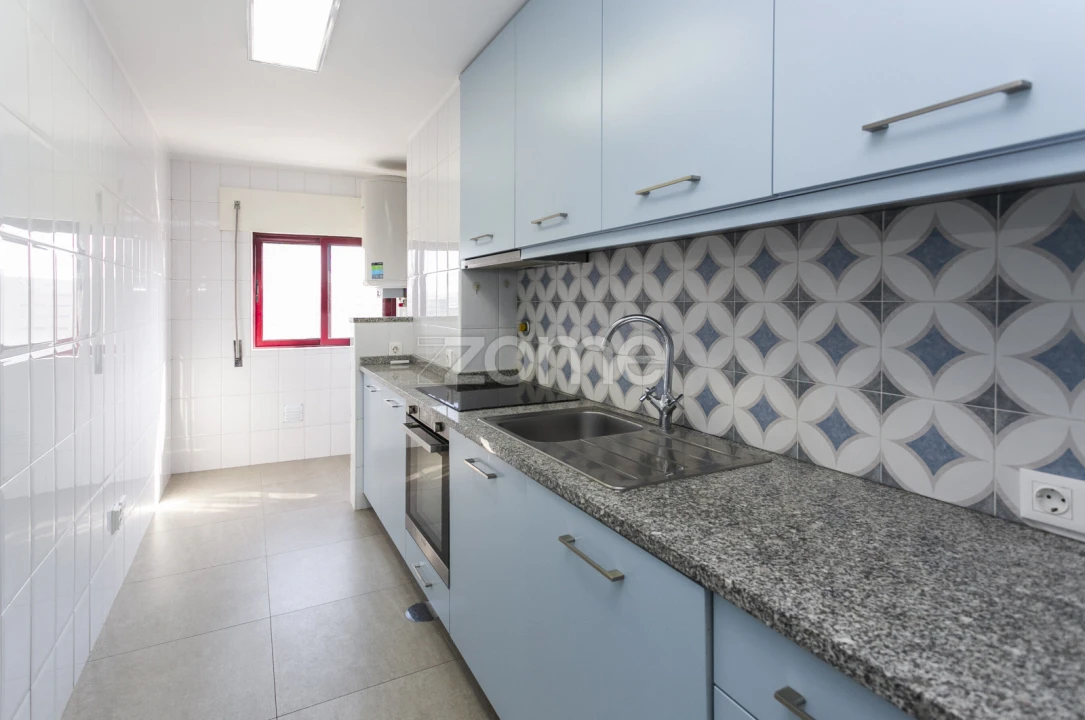 Apartamento T2 para Arrendamento em Ramalde Foto 13