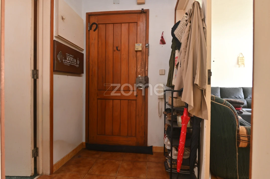 Apartamento T1 para Venda em Carcavelos e Parede Foto 16