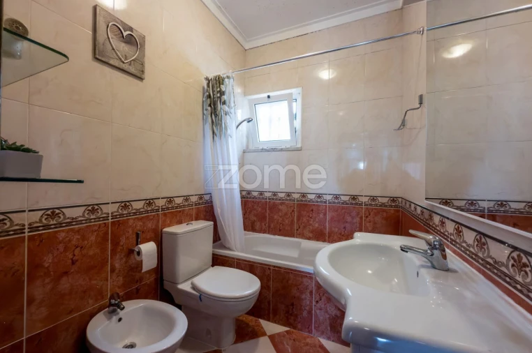 Moradia T4 para Venda em Pontinha e Famões Foto 23