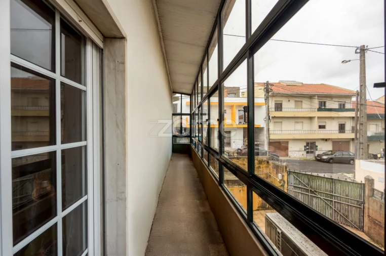 Moradia T4 para Venda em Pontinha e Famões Foto 14