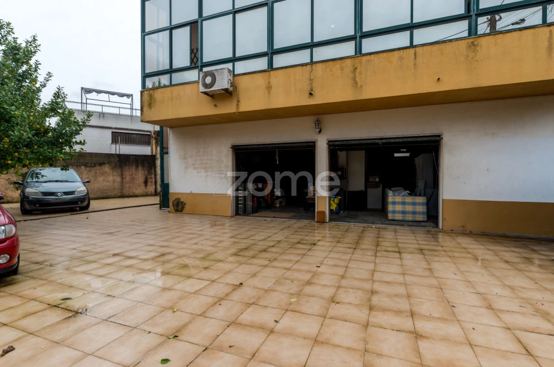 Moradia T4 para Venda em Pontinha e Famões Foto 25