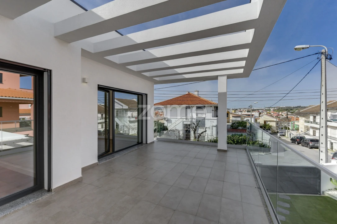 Moradia T2 para Arrendamento em Porto Salvo Foto 19