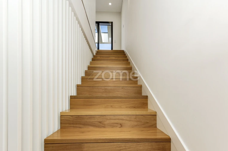 Moradia T2 para Arrendamento em Porto Salvo Foto 13