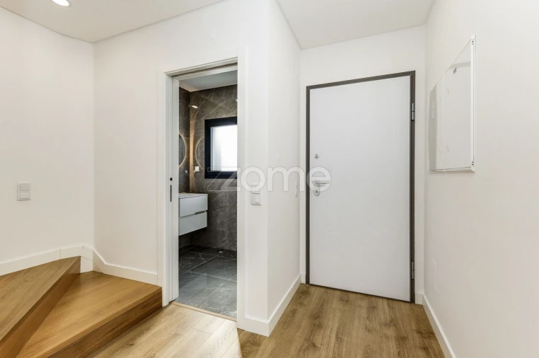 Moradia T2 para Arrendamento em Porto Salvo Foto 11