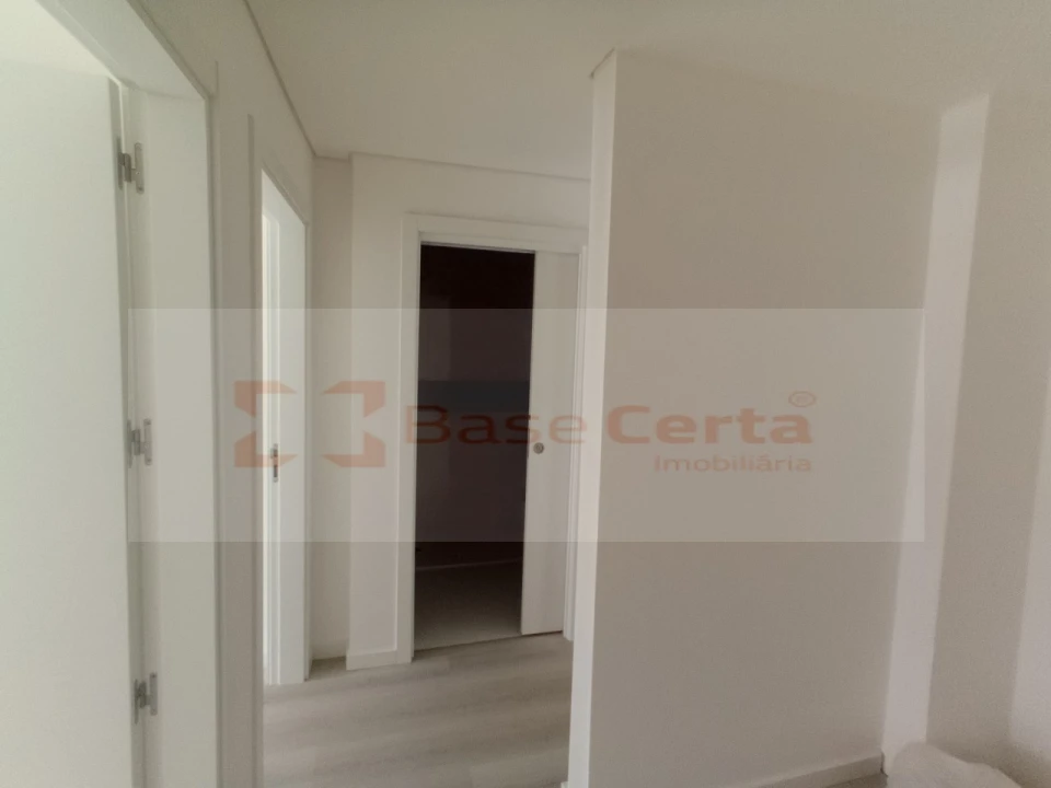 Apartamento T3 para Venda em Vialonga Foto 23