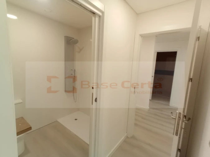Apartamento T3 para Venda em Vialonga Foto 17