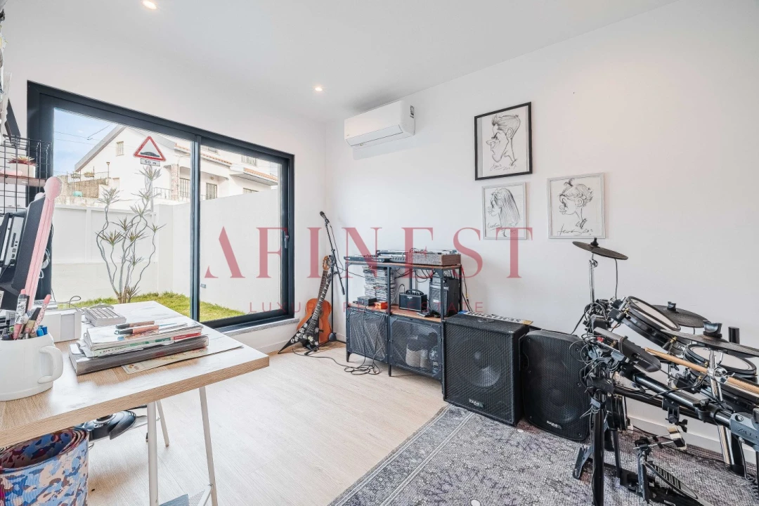 Moradia T4 para Venda em São Domingos de Rana Foto 20