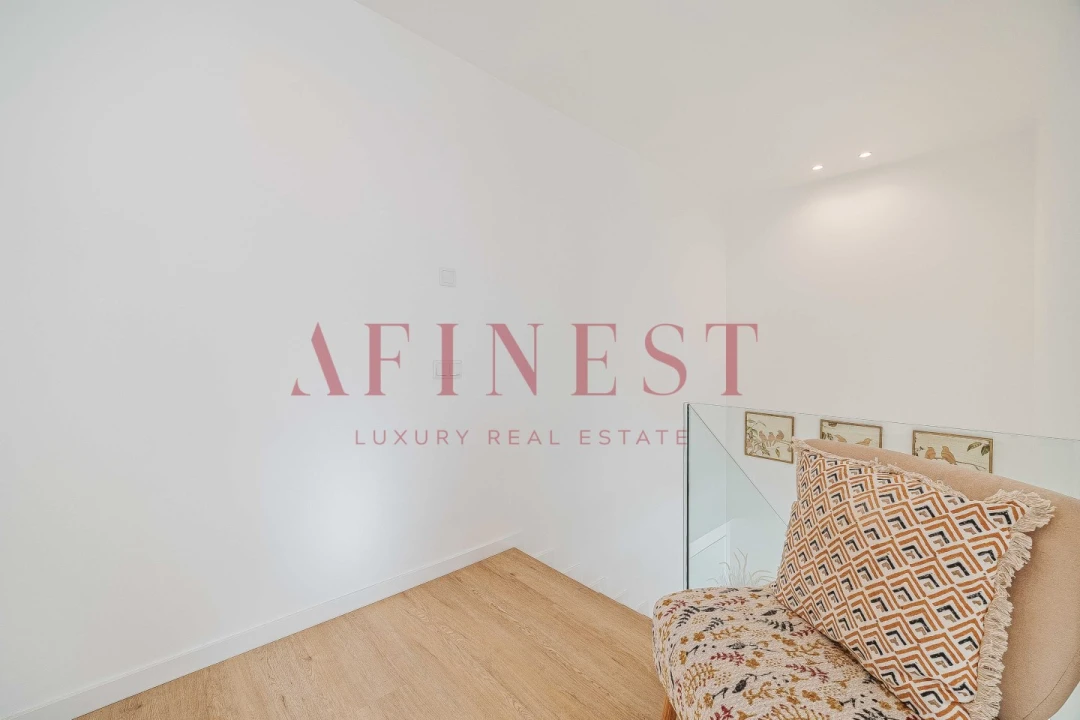 Moradia T4 para Venda em São Domingos de Rana Foto 30