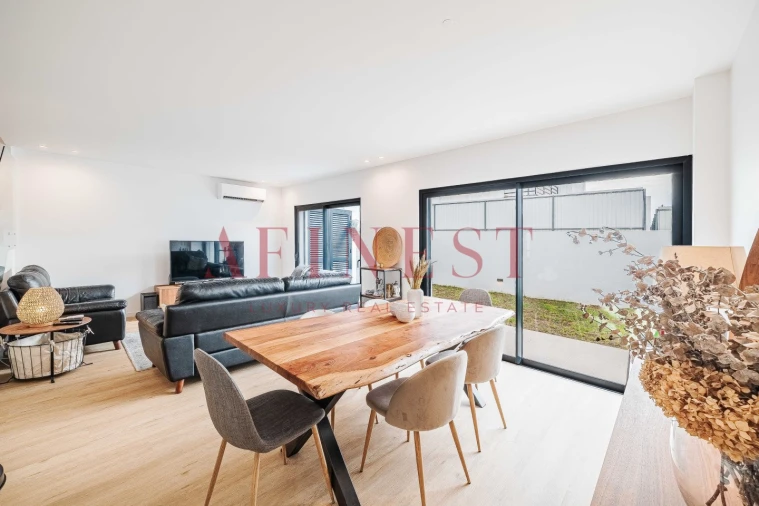 Moradia T4 para Venda em São Domingos de Rana Foto 6