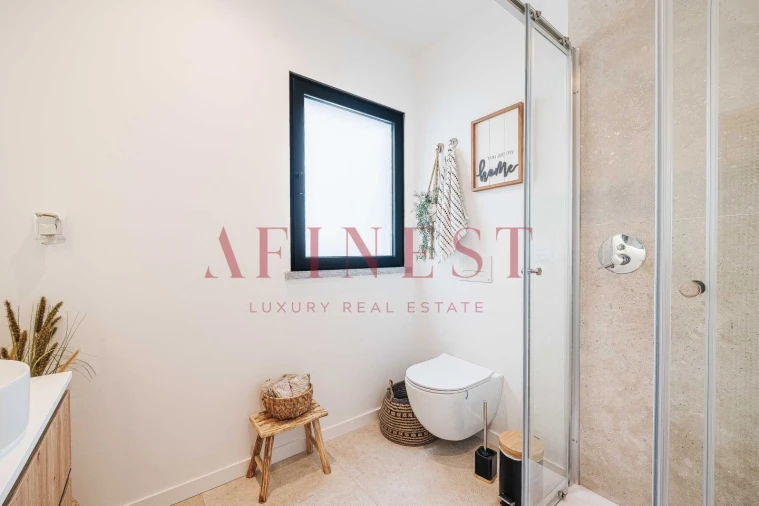 Moradia T4 para Venda em São Domingos de Rana Foto 25