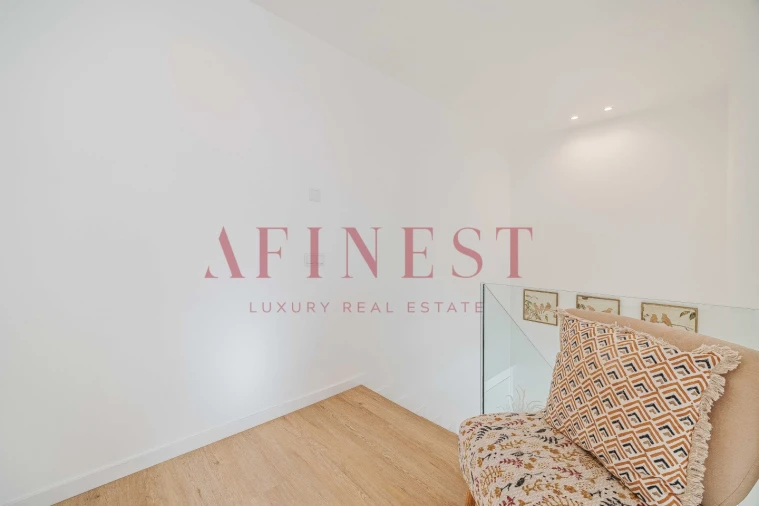 Moradia T4 para Venda em São Domingos de Rana Foto 30