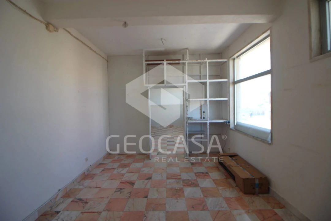 Loja para Venda em Algueirão-Mem Martins Foto 7