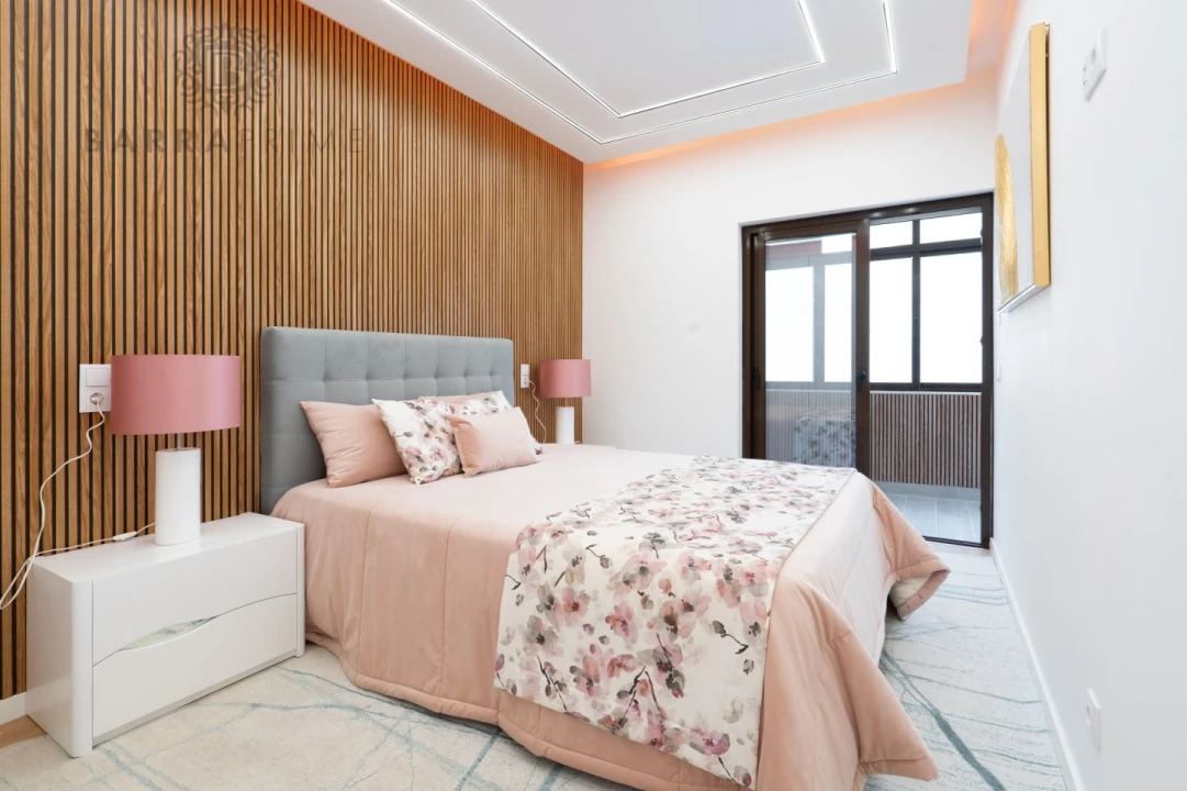 Apartamento T3 para Venda em Quarteira Foto 12