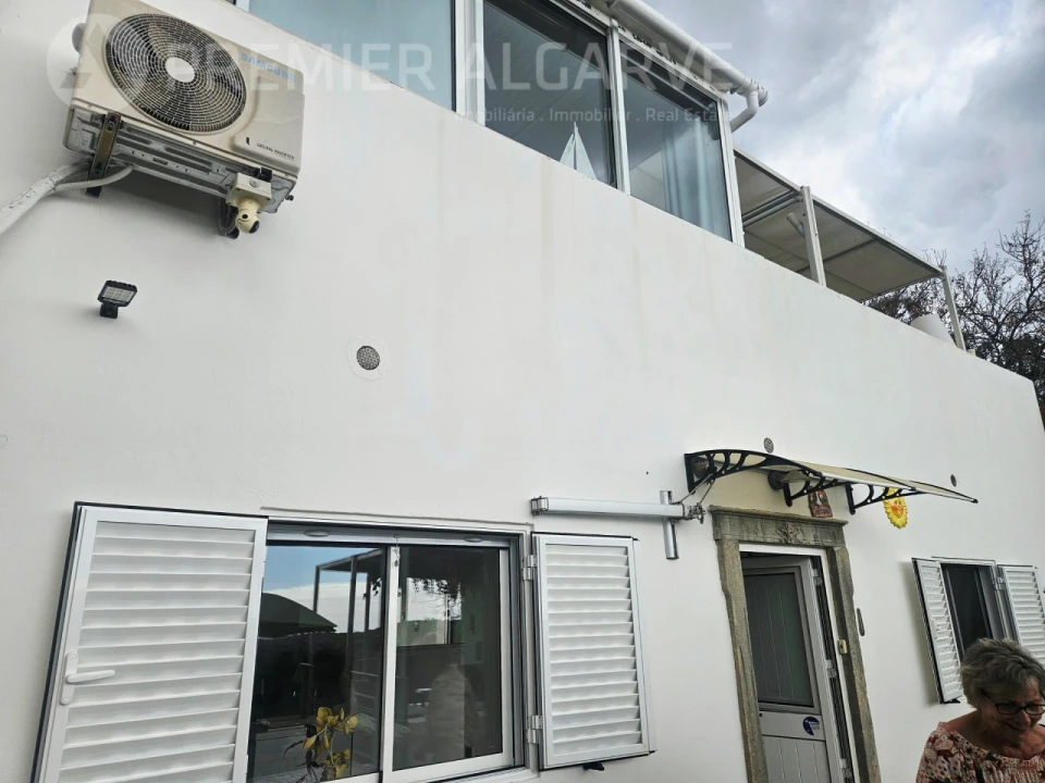 Moradia T1 para Venda em Loule (São Sebastião) Foto 6