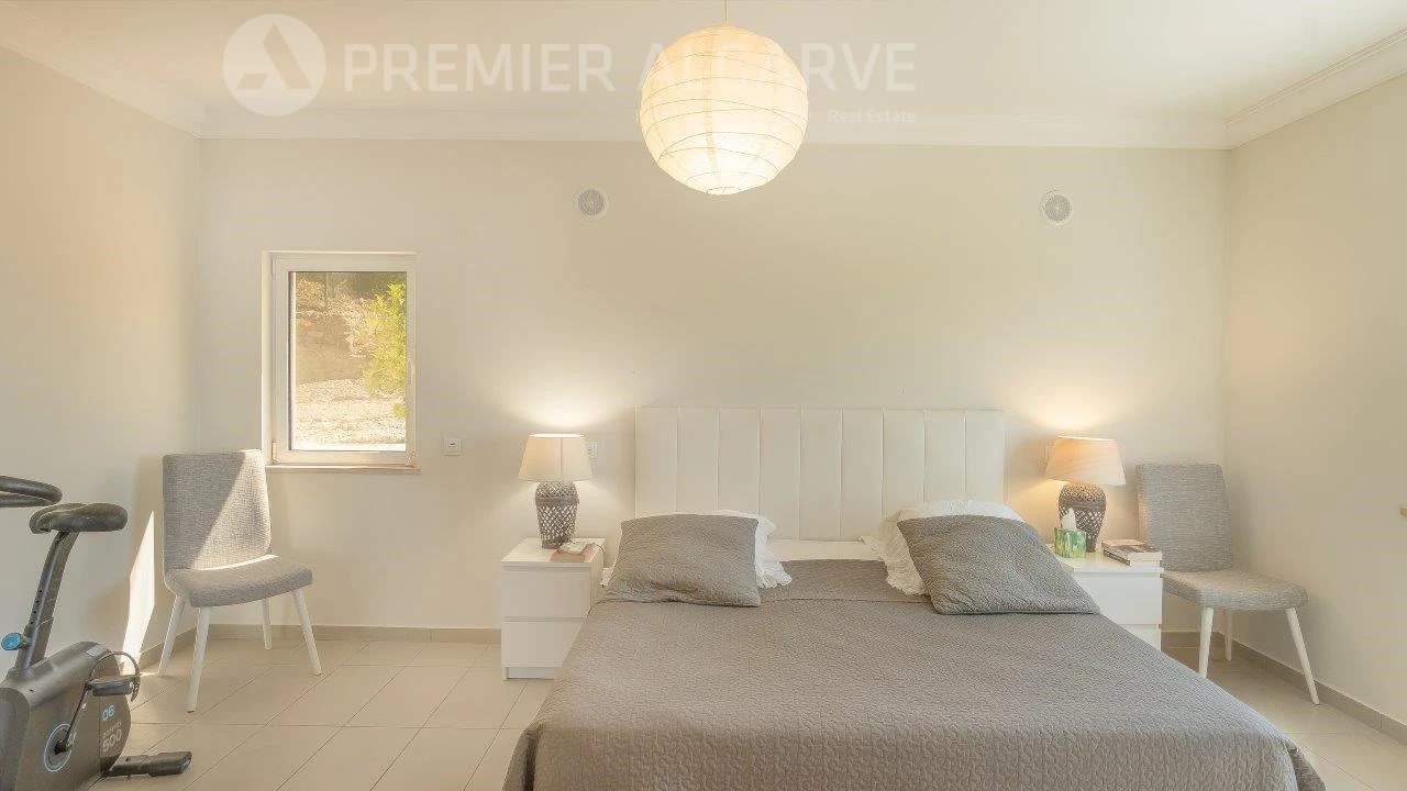 Moradia T3 para Venda em São Brás de Alportel Foto 18