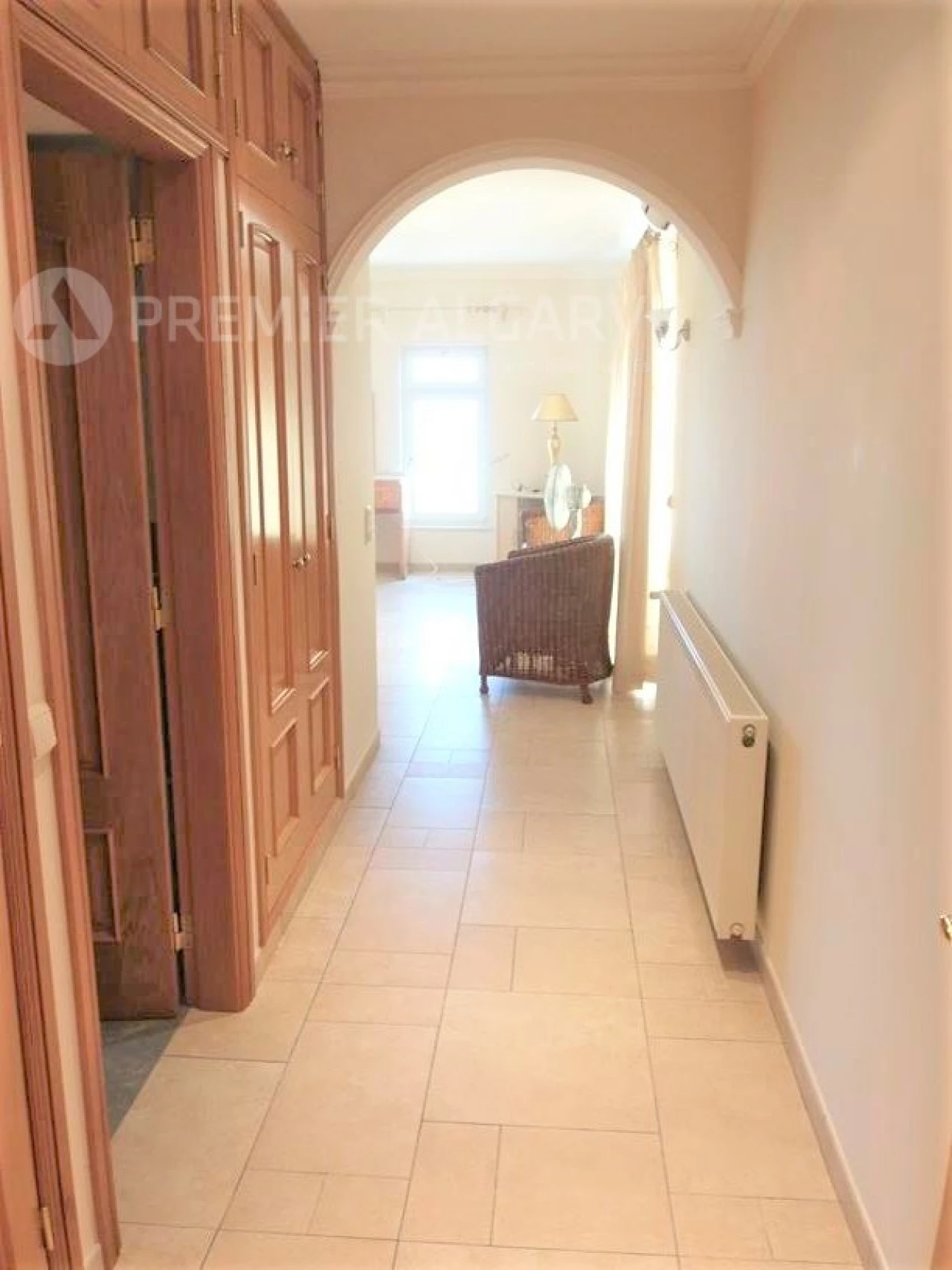 Moradia T4 para Venda em Santa Barbara de Nexe Foto 12