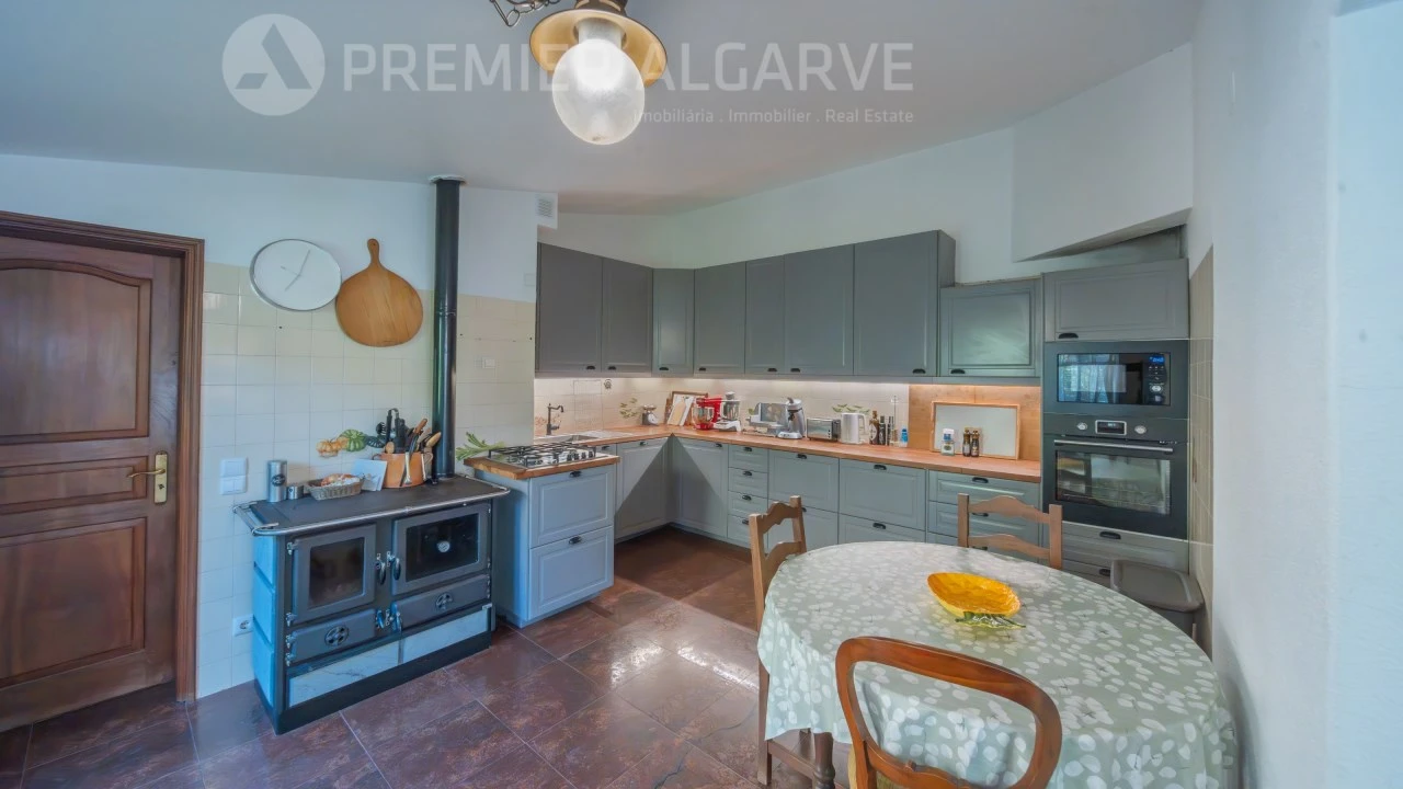 Moradia T5 para Venda em Pechão Foto 15