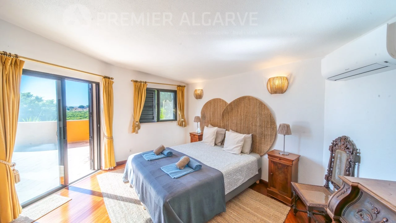 Moradia T5 para Venda em Pechão Foto 35