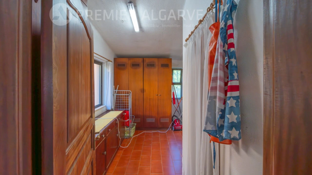 Moradia T5 para Venda em Pechão Foto 45