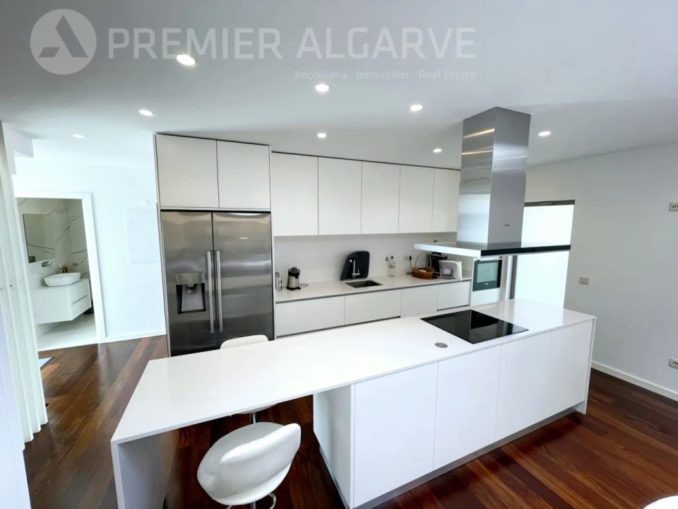 Moradia T4 para Venda em Almancil Foto 9