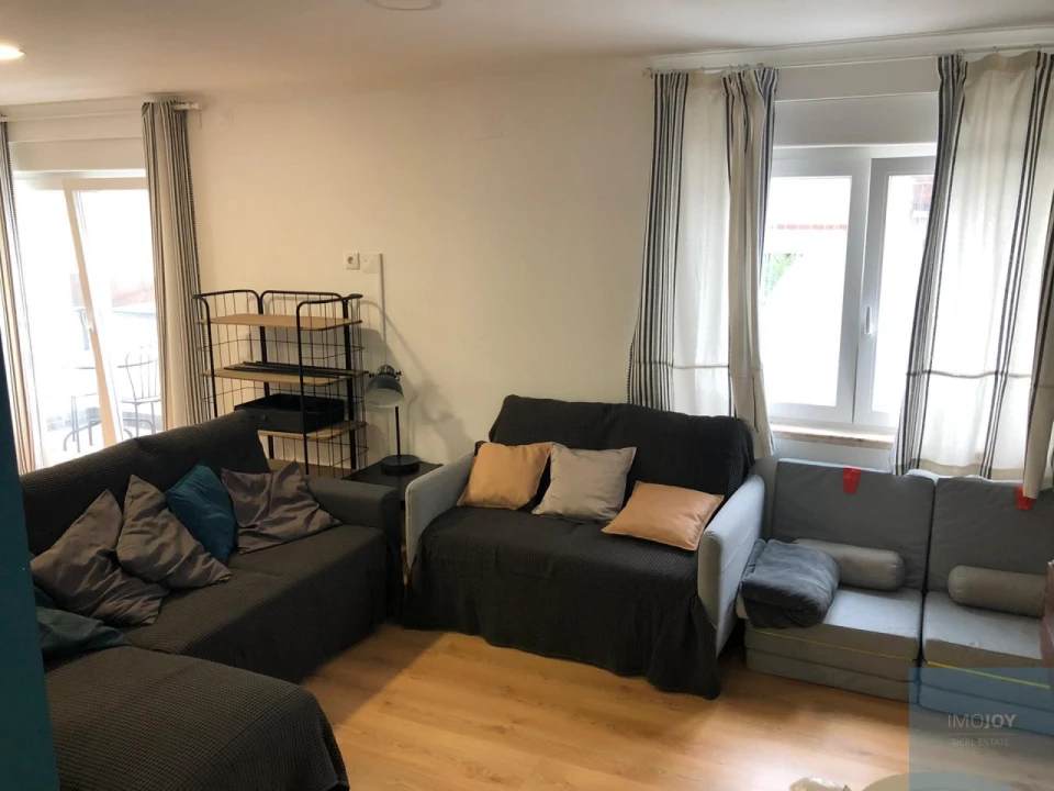 Apartamento T3 para Arrendamento em Carcavelos e Parede Foto 4