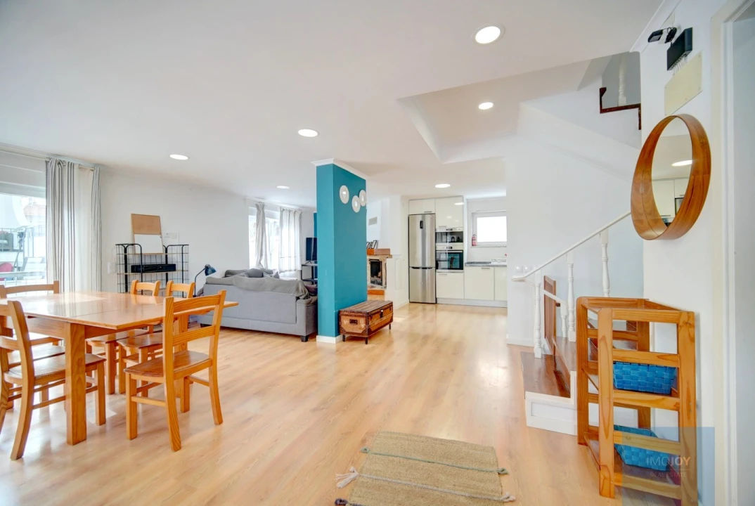 Apartamento T3 para Arrendamento em Carcavelos e Parede Foto 4