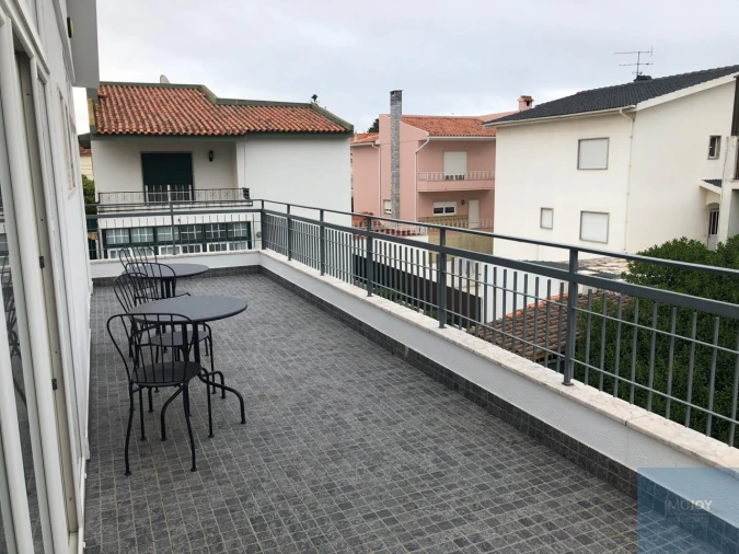 Apartamento T3 para Arrendamento em Carcavelos e Parede Foto 2