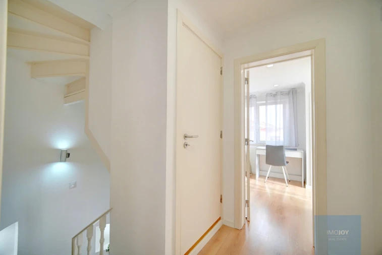 Apartamento T3 para Arrendamento em Carcavelos e Parede Foto 17