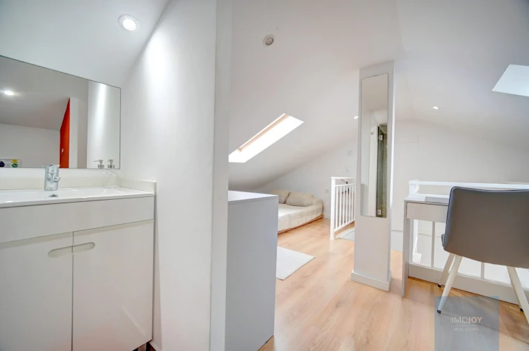 Apartamento T3 para Arrendamento em Carcavelos e Parede Foto 25