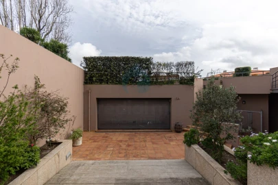 Moradia T5 para Venda em Aldoar, Foz do Douro e Nevogilde