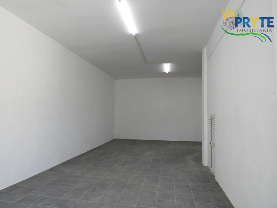 Armazém para Arrendamento em Sertã Foto 2