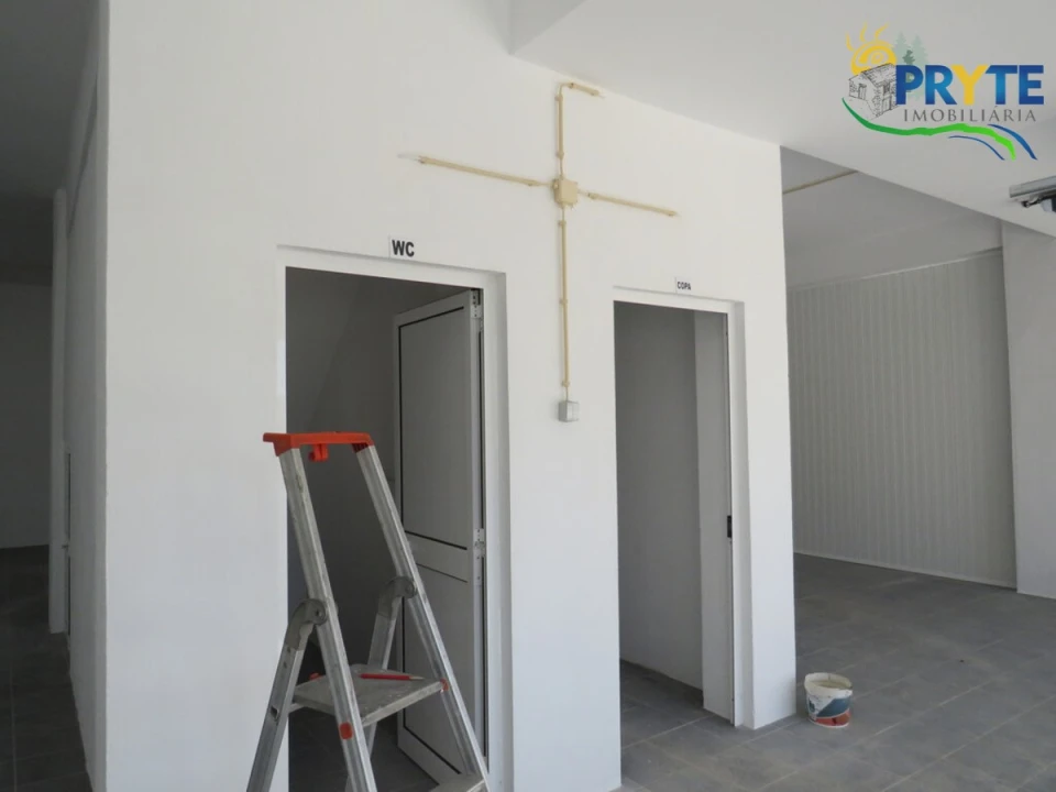 Armazém para Arrendamento em Sertã Foto 4