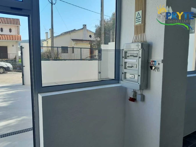 Armazém para Arrendamento em Sertã Foto 2