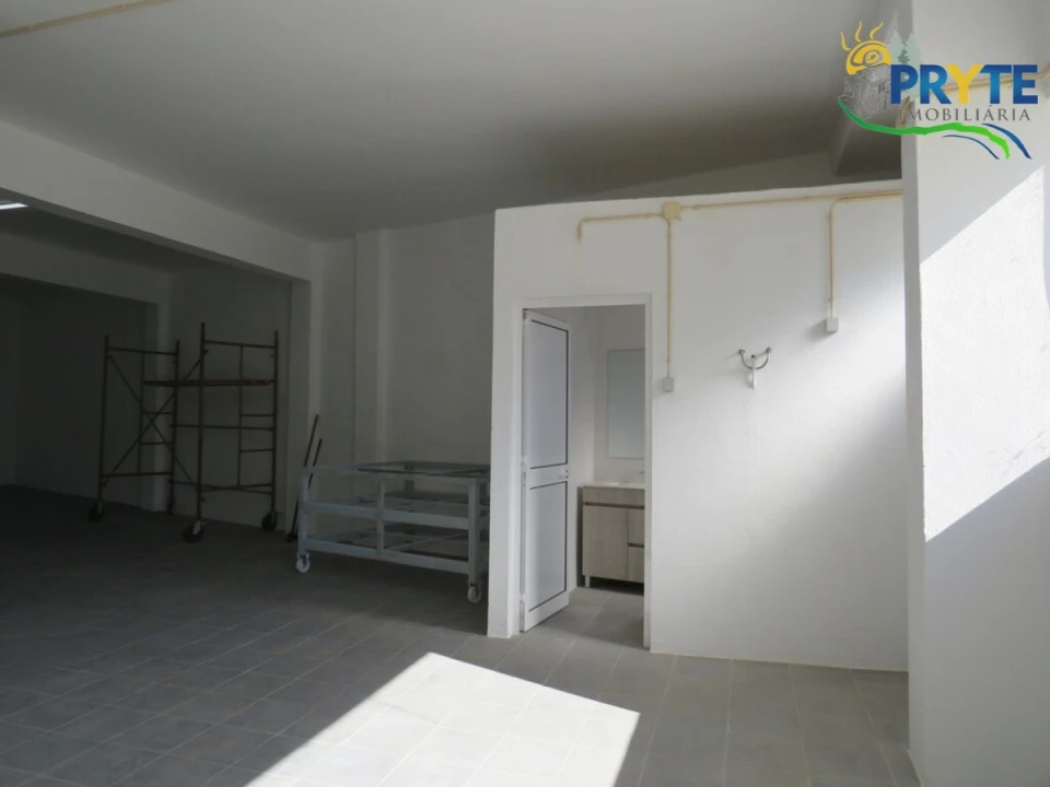 Armazém para Arrendamento em Sertã Foto 2