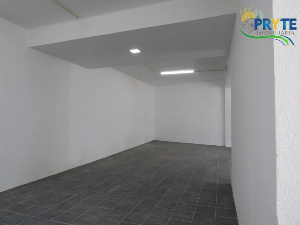 Armazém para Arrendamento em Sertã Foto 6