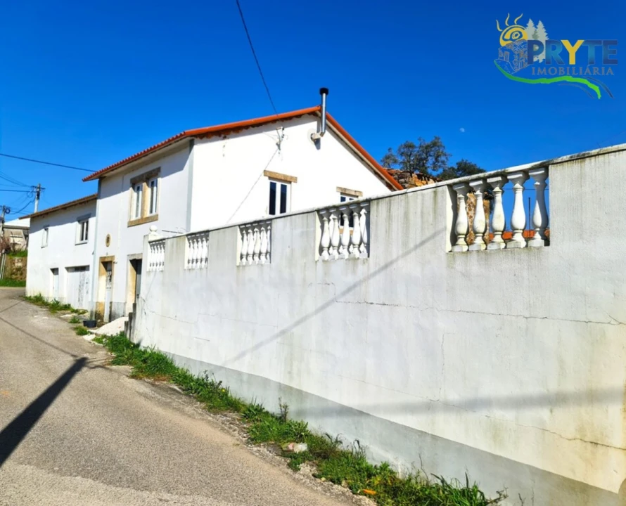 Moradia T4 para Venda em Sertã Foto 1