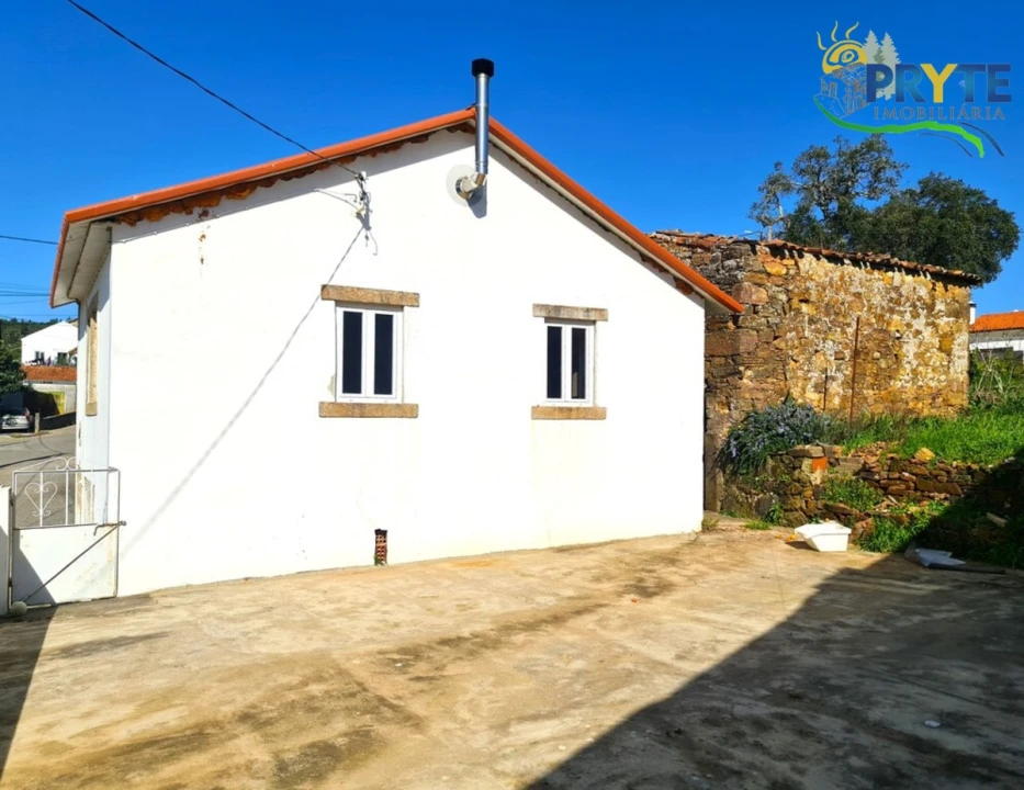 Moradia T4 para Venda em Sertã Foto 11